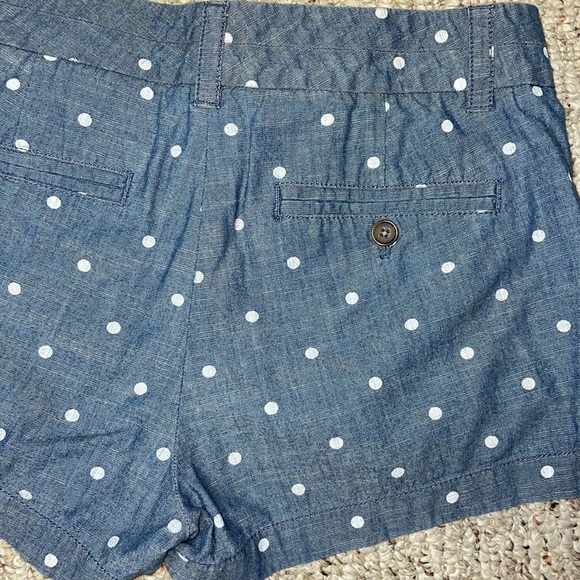 J. Crew Women’s Size 4 denim look with white polka dots. - Picture 7 of 9